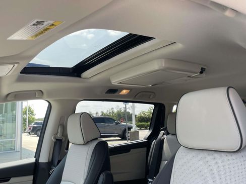 Used 2026 Honda Odyssey Elite image 18