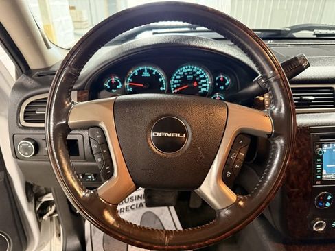 Used 2010 GMC Sierra 1500 Denali image 13