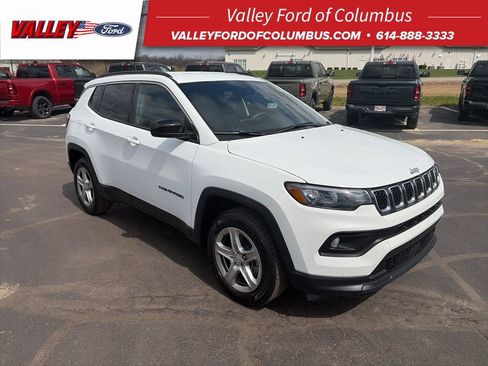 Used 2023 Jeep Compass Latitude w/ Convenience Group image 1