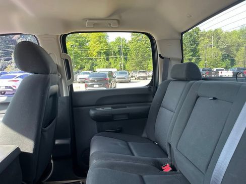 Used 2011 GMC Sierra 1500 SLE w/ Power Tech Package AWD/4WD image 17
