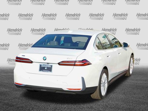 Certified 2025 BMW 530i xDrive w/ Premium Package image 8