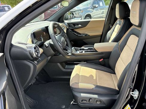 New 2026 Chevrolet Equinox ACTIV w/ Convenience Package III AWD/4WD image 19