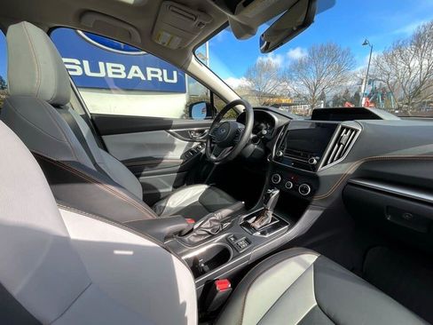 Used 2019 Subaru Crosstrek 2.0i Limited w/ Moonroof Package w/Navigation image 17