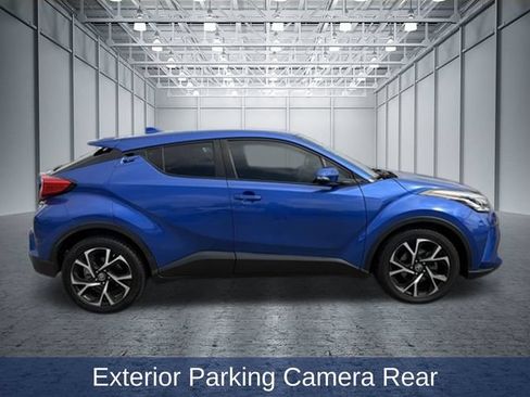 Used 2021 Toyota C-HR XLE FWD image 2