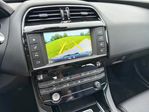 Used 2017 Jaguar XE Premium AWD/4WD image 53