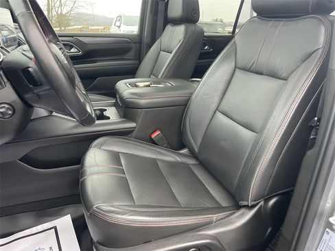 Used 2021 Chevrolet Tahoe RST w/ Luxury Package image 17