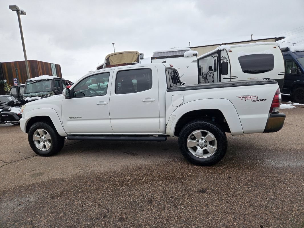 Used 2012 Toyota Tacoma 4x4 Double Cab w/ TRD Sport Pkg image 6