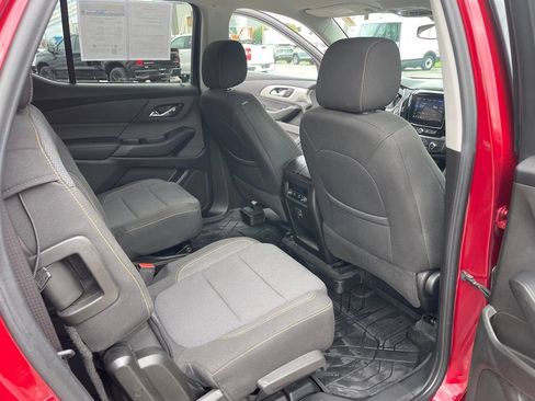 Used 2021 Chevrolet Traverse LT FWD image 17