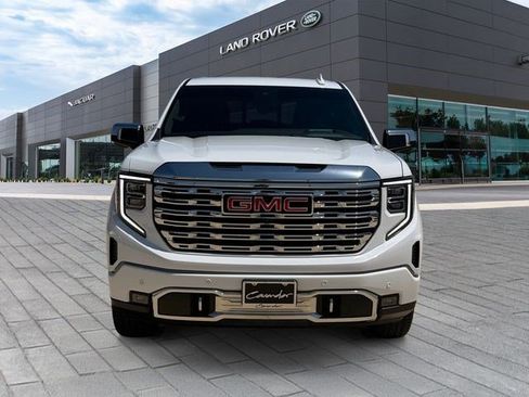 Used 2022 GMC Sierra 1500 Denali w/ Technology Package AWD/4WD image 8
