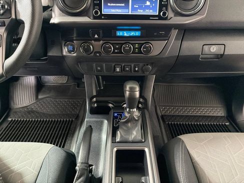 Used 2023 Toyota Tacoma TRD Off-Road AWD/4WD image 18
