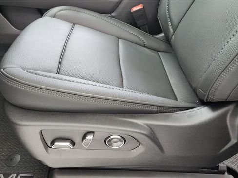 Used 2025 GMC Sierra 1500 Denali w/ Denali Reserve Package image 17