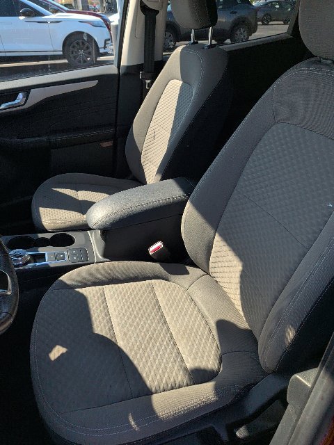 Used 2021 Ford Escape SE w/ SE Sport Appearance Package FWD image 13