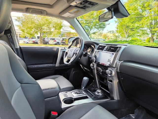 Used 2024 Toyota 4Runner SR5 Premium w/ Moonroof Package AWD/4WD image 11