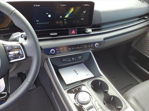 New 2026 Kia Carnival EX image 25