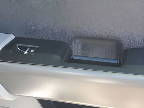 Used 2025 Ford F250 XLT image 38