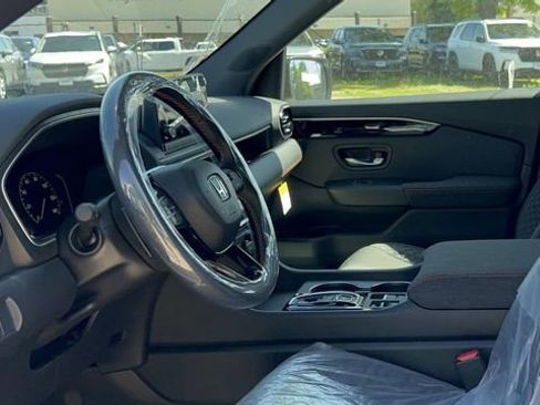 New 2025 Honda Pilot Sport image 15