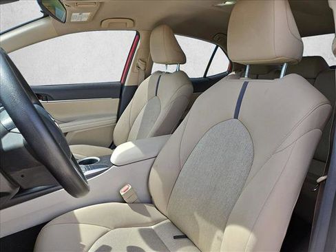 Used 2023 Toyota Camry LE FWD image 14
