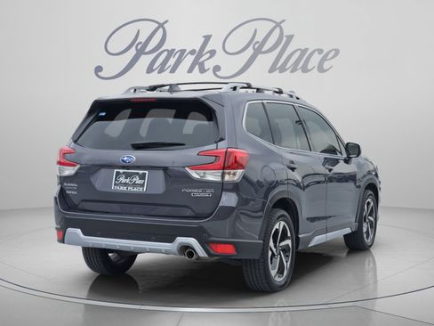 Used 2024 Subaru Forester Touring AWD/4WD image 6