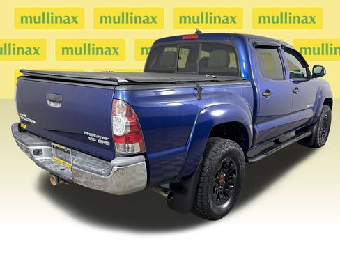 Used 2015 Toyota Tacoma PreRunner w/ SR5 Package image 4
