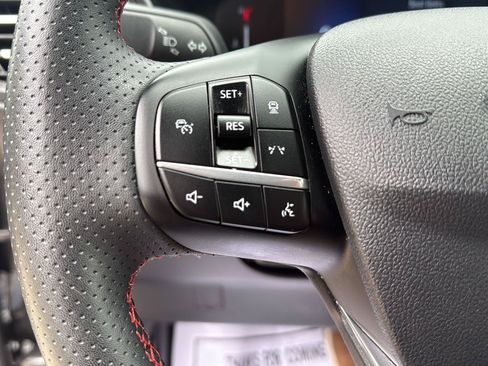 Used 2024 Ford Escape ST-Line w/ Tech Pack #1 FWD image 19
