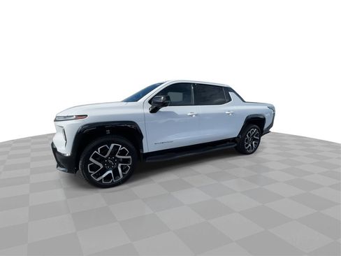 New 2024 Chevrolet Silverado EV RST image 4
