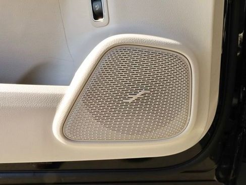 New 2026 Mercedes-Benz GLB 250 image 29