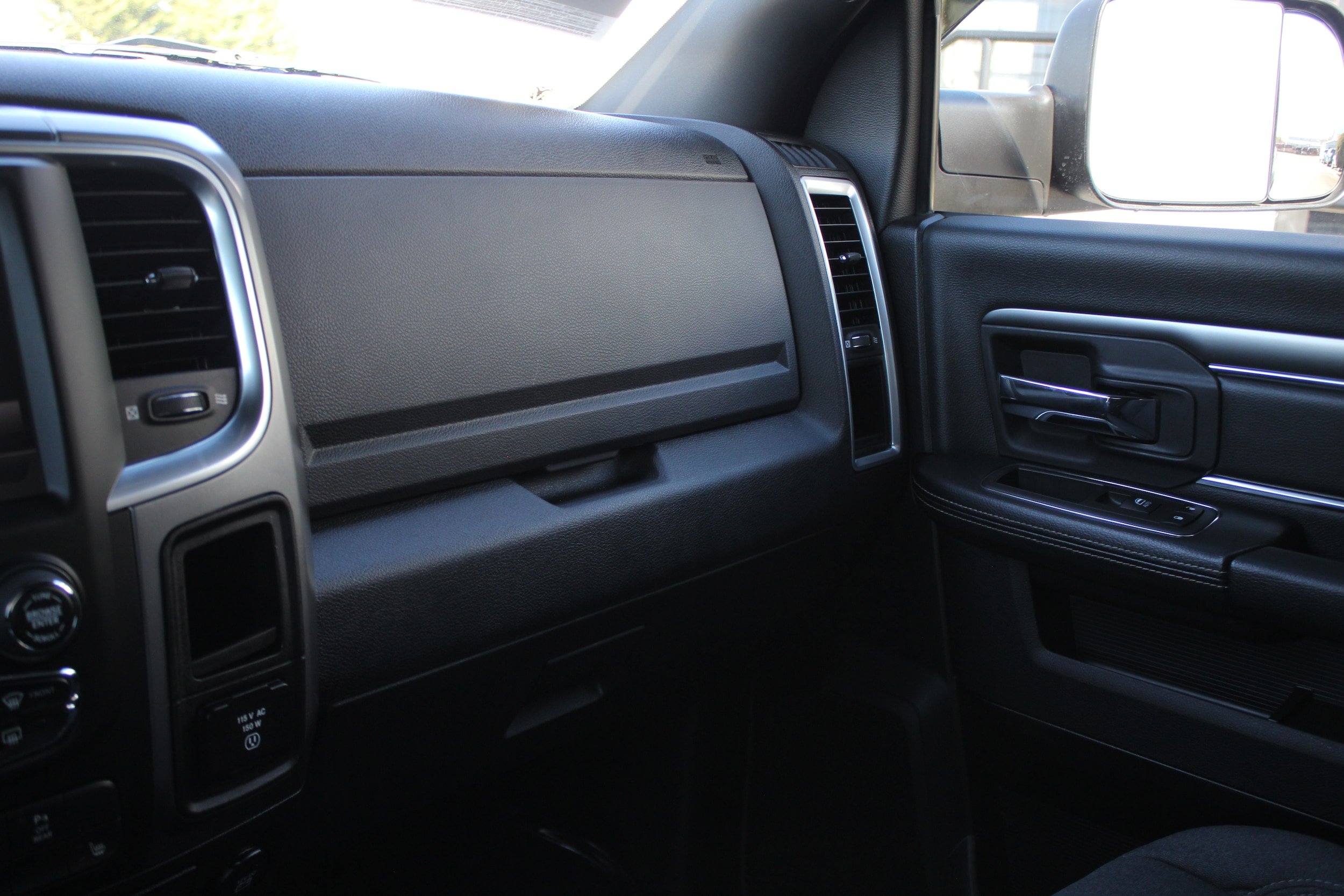 Used 2021 RAM 1500 Warlock AWD/4WD image 39