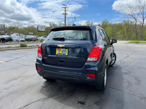 Used 2019 Chevrolet Trax LS w/ LPO, Protection Package FWD image 7