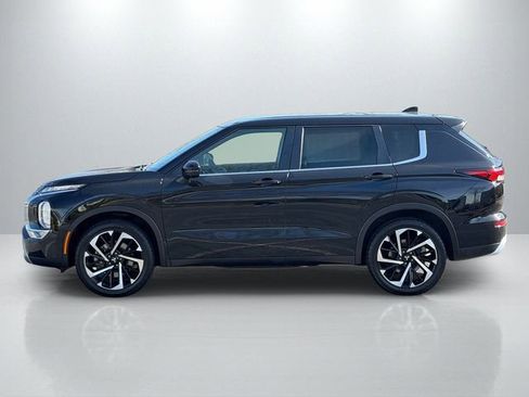 Used 2023 Mitsubishi Outlander SE AWD/4WD image 4