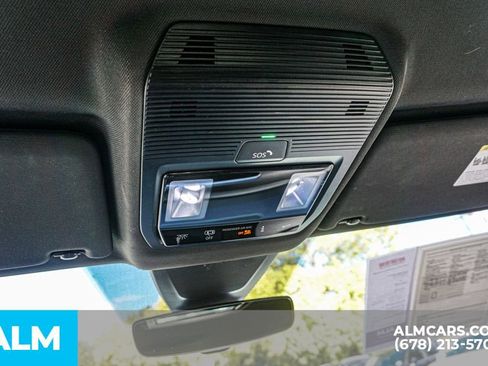 Used 2024 Volkswagen Atlas Cross Sport SE image 33