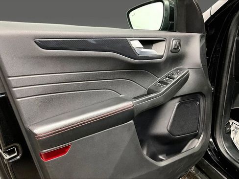 Used 2024 Ford Escape ST-Line Select w/ Tech Pack #2 image 12