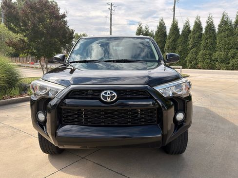 Used 2016 Toyota 4Runner SR5 RWD image 8