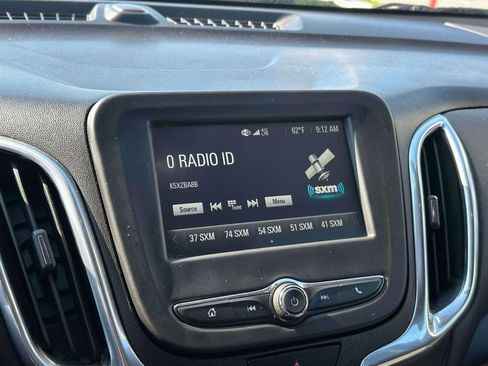 Used 2018 Chevrolet Equinox LT FWD image 28