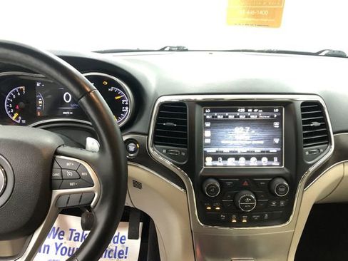 Used 2017 Jeep Grand Cherokee Limited AWD/4WD image 19