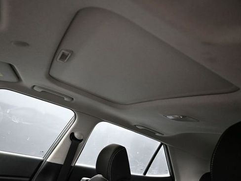 Used 2020 Hyundai Venue SEL w/ Convenience + Premium Package FWD image 14
