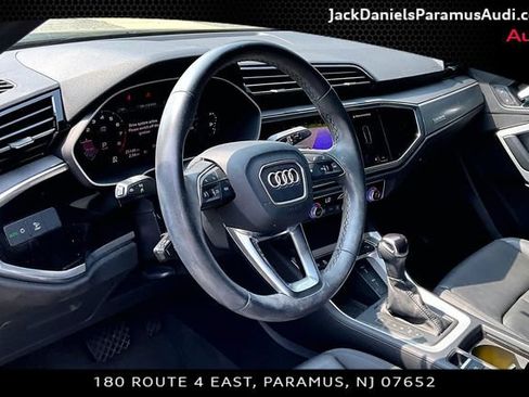 Used 2023 Audi Q3 2.0T Premium w/ Convenience Package AWD/4WD image 11