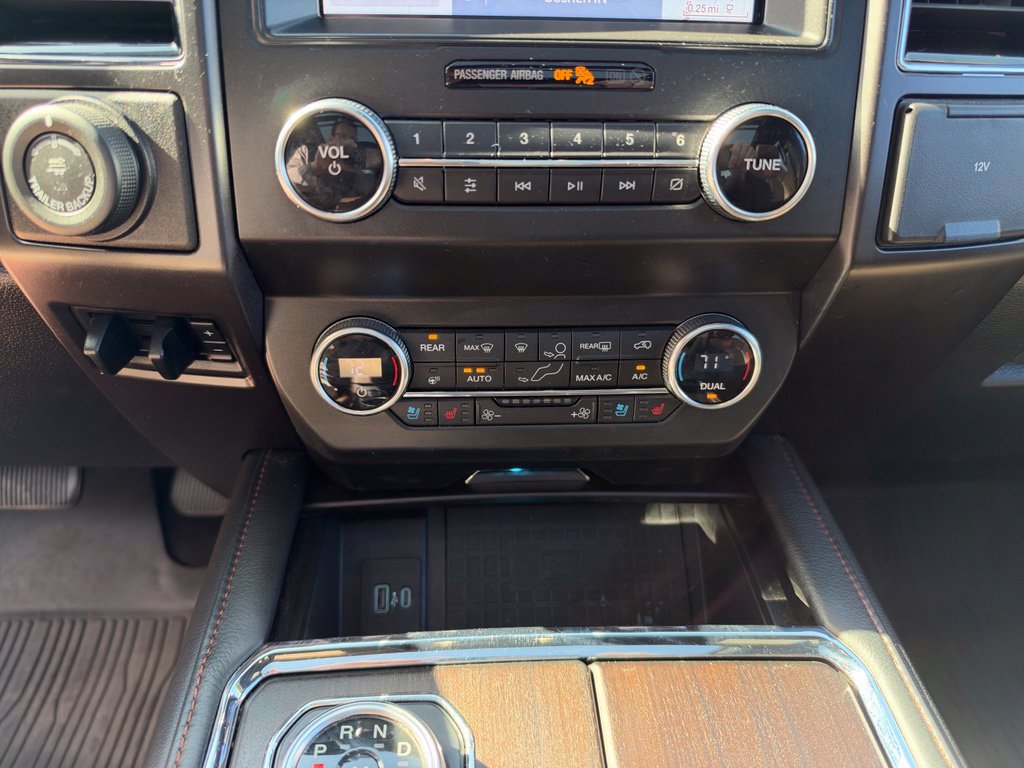 Used 2021 Ford Expedition King Ranch AWD/4WD image 32