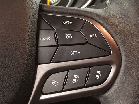 Used 2022 Jeep Cherokee Limited w/ Elite Package image 15