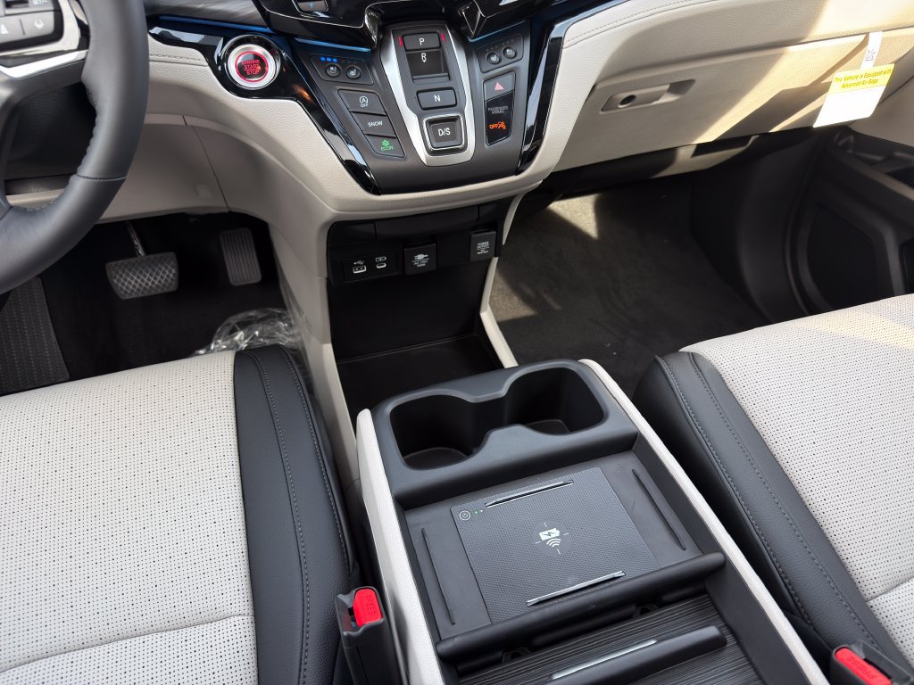 New 2027 Honda Odyssey Elite image 16