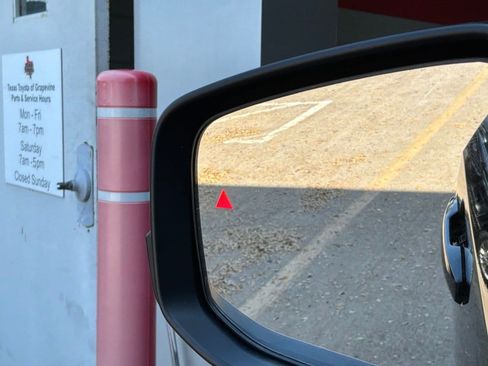 Used 2026 Toyota RAV4 SE AWD/4WD image 21