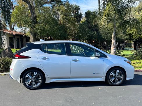 Used 2019 Nissan Leaf SL w/ SL Technology Package image 5