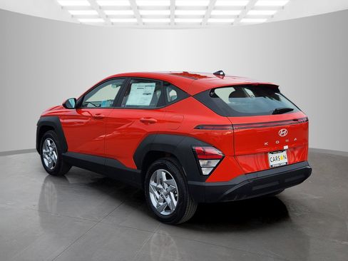 New 2026 Hyundai Kona SE image 3