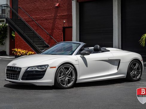 Used 2011 Audi R8 V10 AWD/4WD image 3
