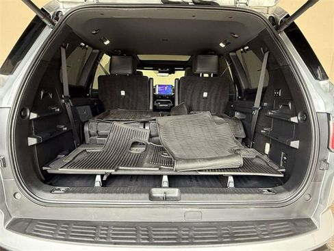 Used 2023 Toyota Sequoia 4WD image 17