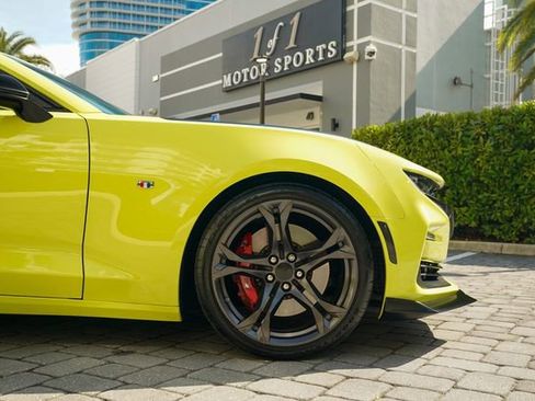 Used 2019 Chevrolet Camaro SS image 34