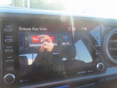 Used 2022 Toyota Tacoma TRD Sport image 26