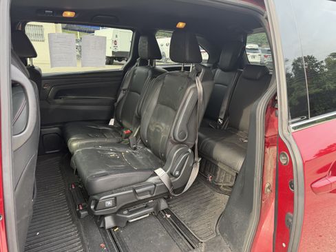 Used 2023 Honda Odyssey Sport image 12