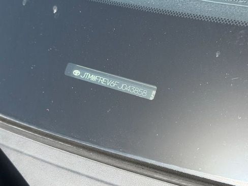 Used 2015 Toyota RAV4 XLE FWD image 11