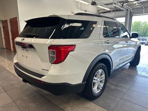Used 2023 Ford Explorer XLT w/ Equipment Group 202A AWD/4WD image 10