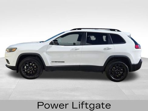 Used 2023 Jeep Cherokee Altitude Lux image 7